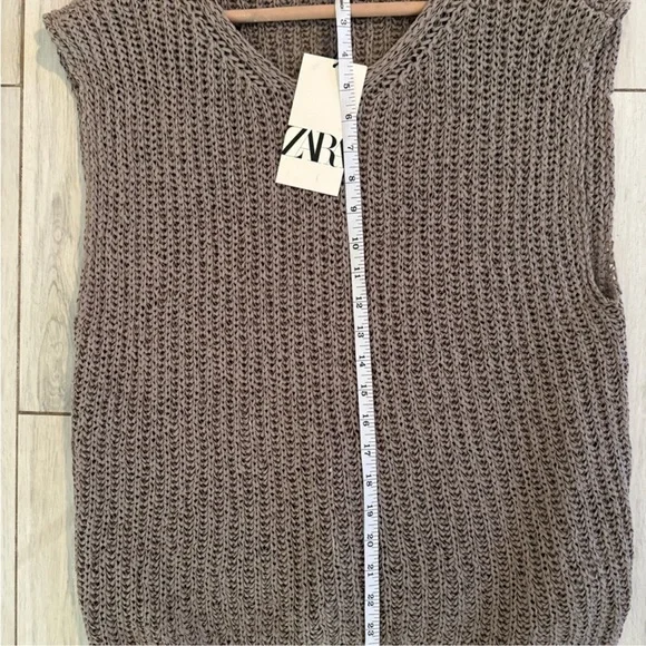 NWOT Zara crochet knit sweater vest Small Basic Taupe Fall Winter Style - Picture 5 of 6